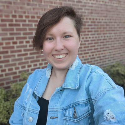 Amanda, 25