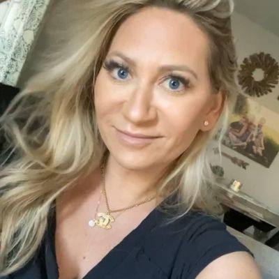 Silvana, 35