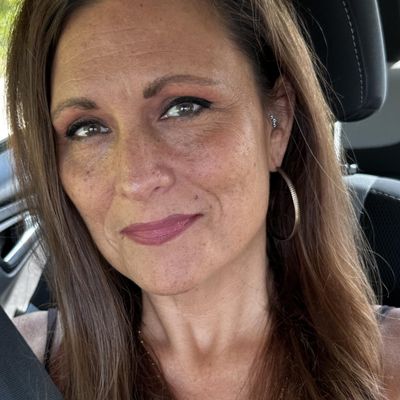 Tina, 54