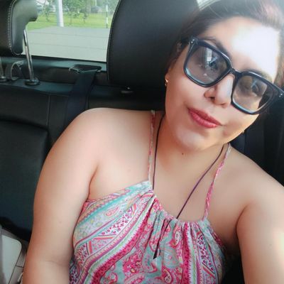 Ioana, 32