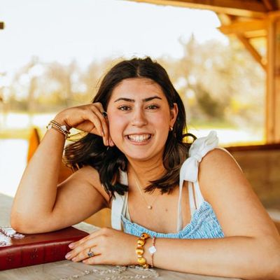 Adrienne, 19