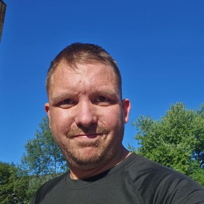 Ian, 38