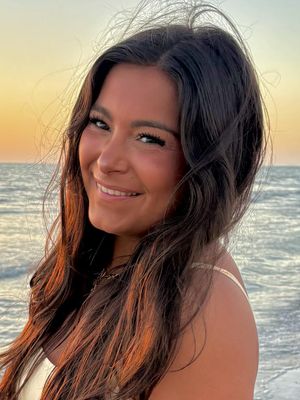 Elisa, 22