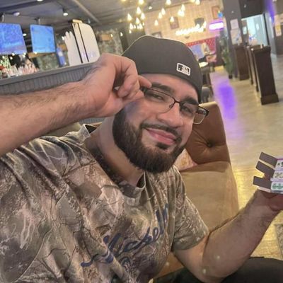 Luis, 26
