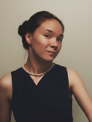 Lucy, 24