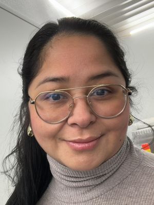 Blanca, 39