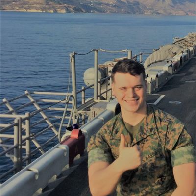 Ben, 33