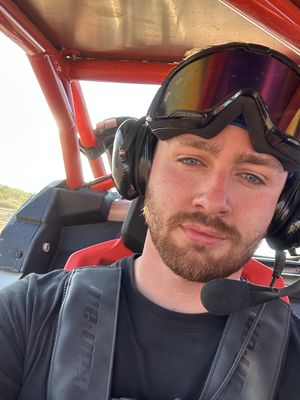 Zachary, 28