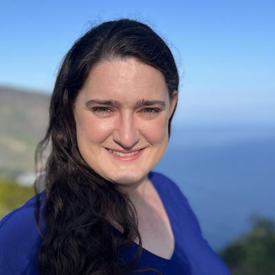 Erin, 34
