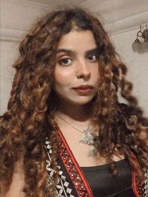 Anoushka, 26