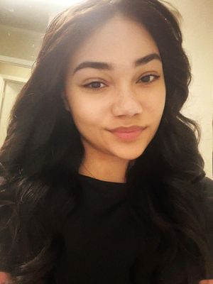Shoshana, 25