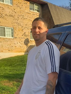 Jonathan, 42