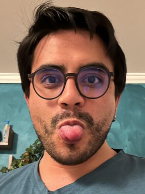 Javier, 30