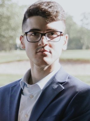Peter, 25