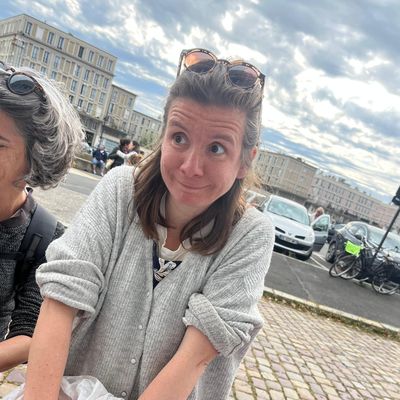 Camille, 35