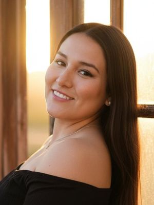 Jacqueline, 38