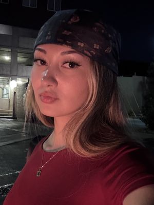 Bri, 30