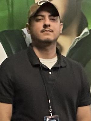 Daniel, 30