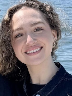 Lizandrea, 26
