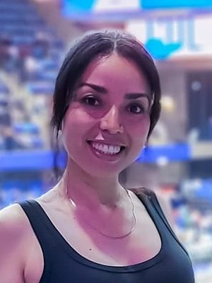 Gabriela, 41