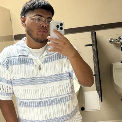 Luis, 22