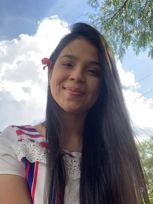 Laura Rocio, 30