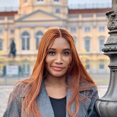 Anabel, 28