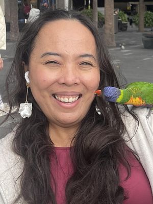 Mae, 38