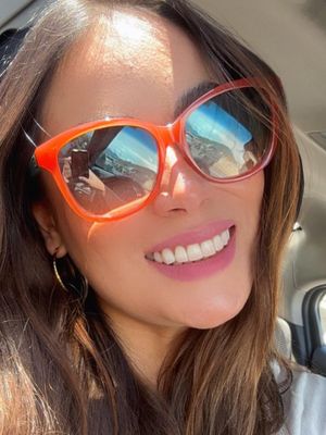 Ana, 38