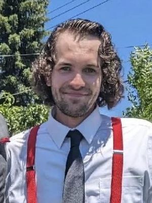 Alex, 28
