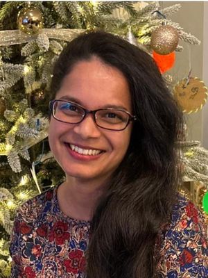 Anna, 33