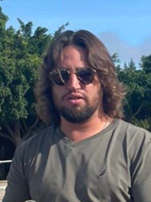 Luis Fernando, 32