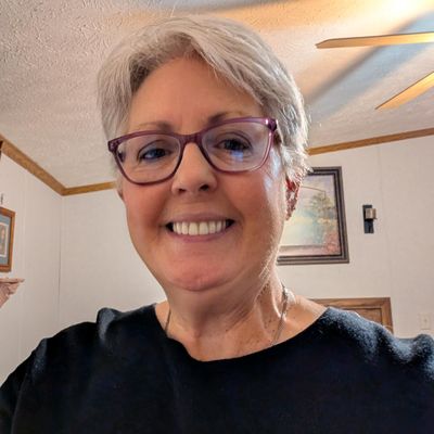 Saundra, 67