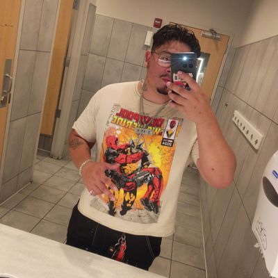 Adrian, 28