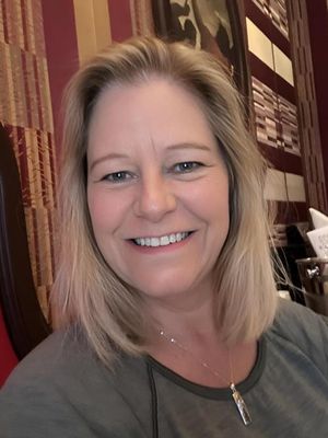 Cristy, 49