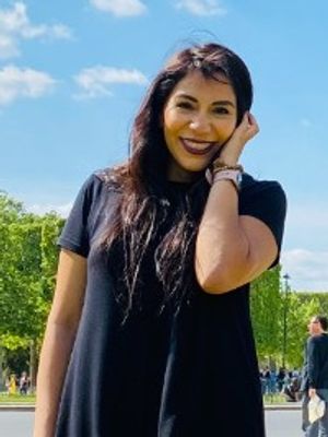 Fernanda, 34