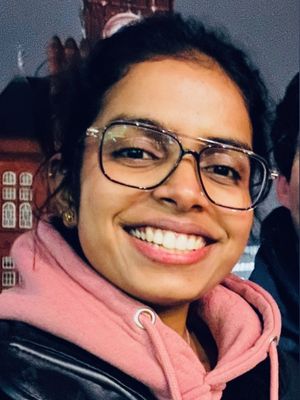 Jo, 33