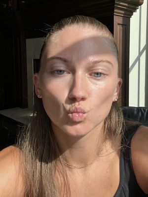 Macy, 27