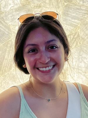 Deseree, 27
