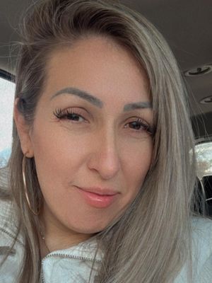 Gio, 33