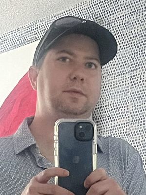 Justin, 34