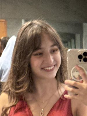 Samantha, 20