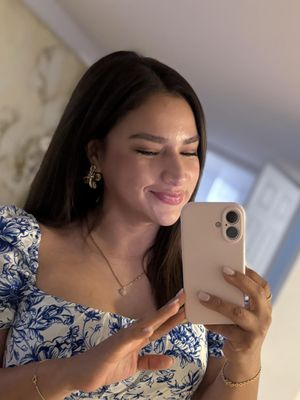 Denisse, 38