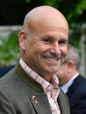 Christavol, 61
