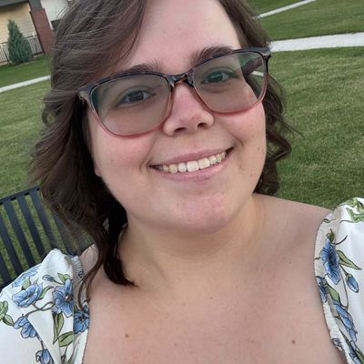 Miriam, 28