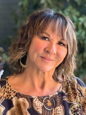 Michelle, 58