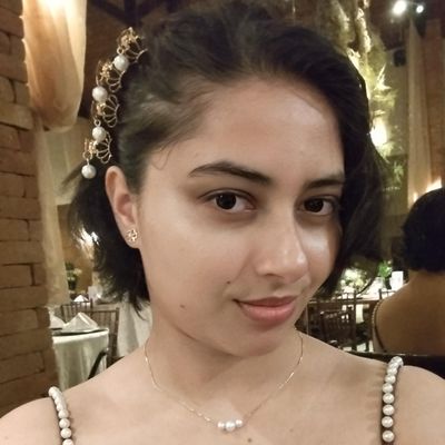 Priscila, 23