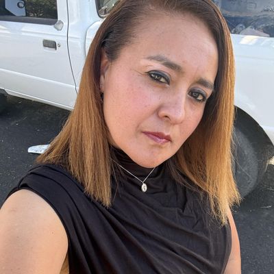 Isabel, 45
