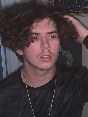 Manuel Alejandro, 22