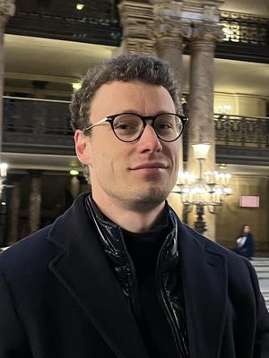 Louis, 30